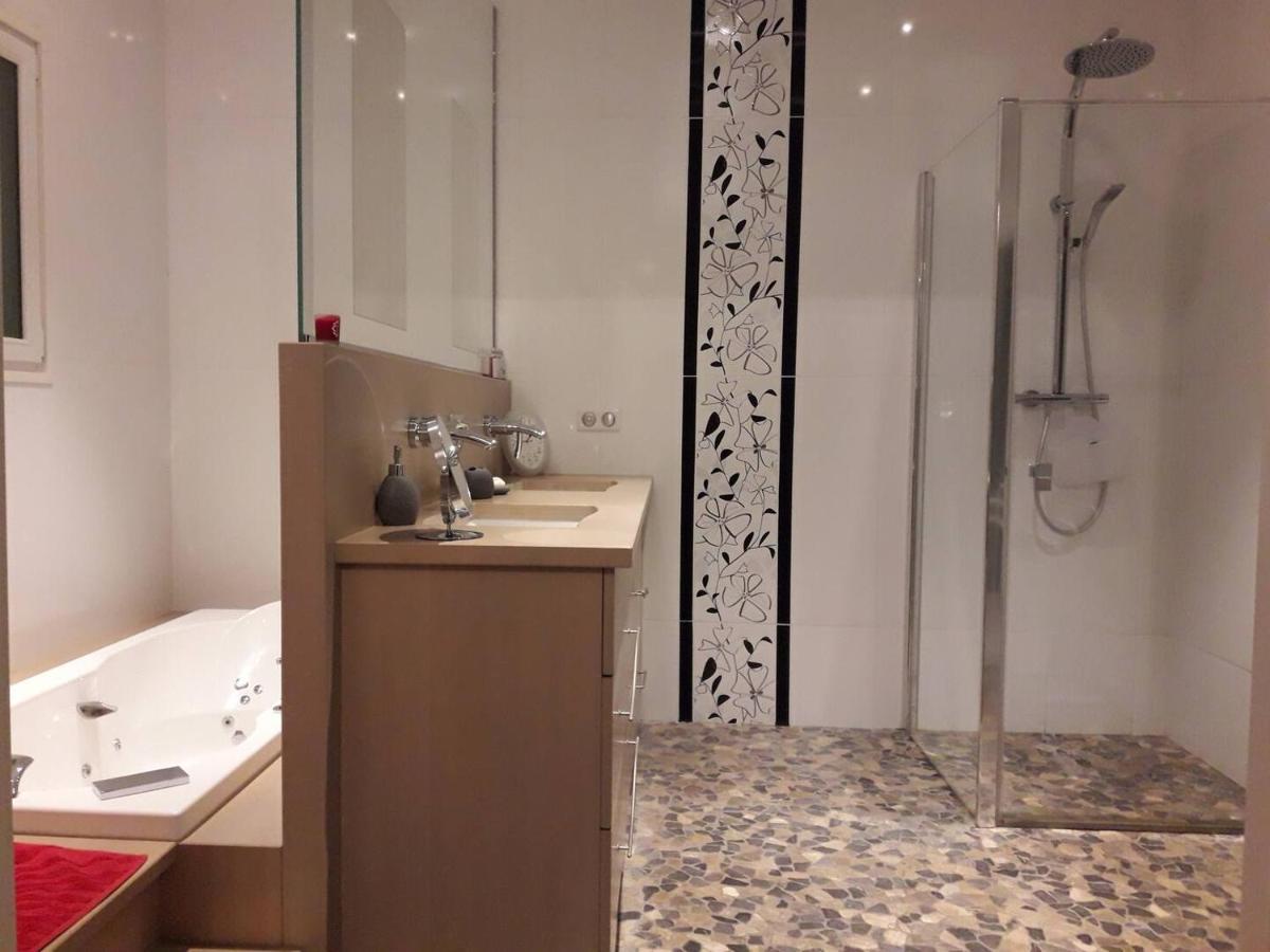 170 M² Entre Lyon Et St Etienne Villa Saint-Martin-la-Plaine Exterior foto